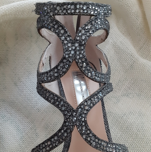 NEW Rhinestone shoes - Picture 5 of 6